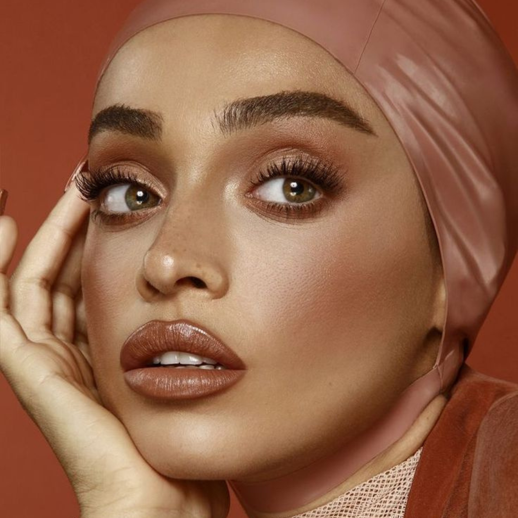 Latte MakeUp Muna Depilación con Hilo